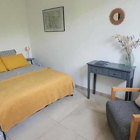 Location Appartement Dans Mas Provencal มงโตซ์ ภายนอก รูปภาพ