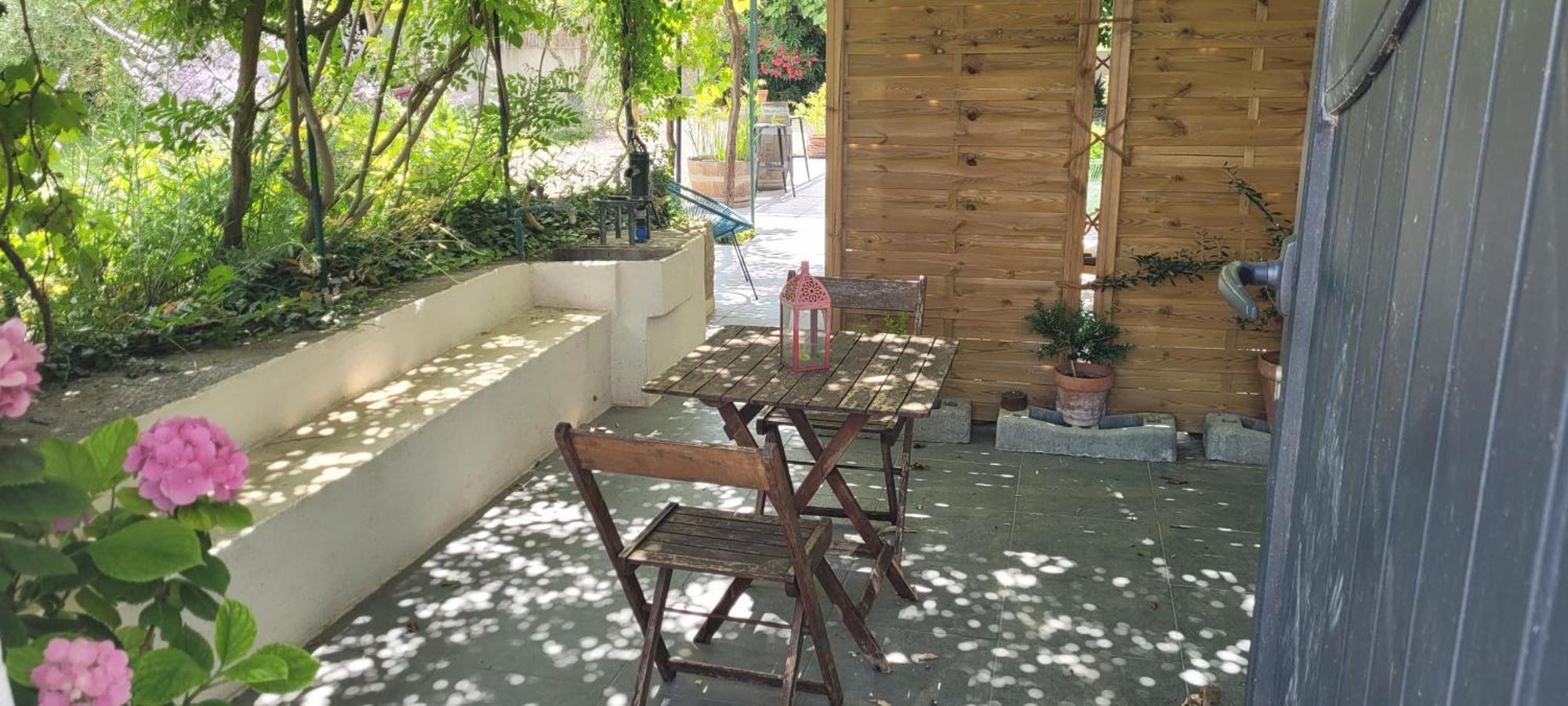 Location Appartement Dans Mas Provencal มงโตซ์ ภายนอก รูปภาพ