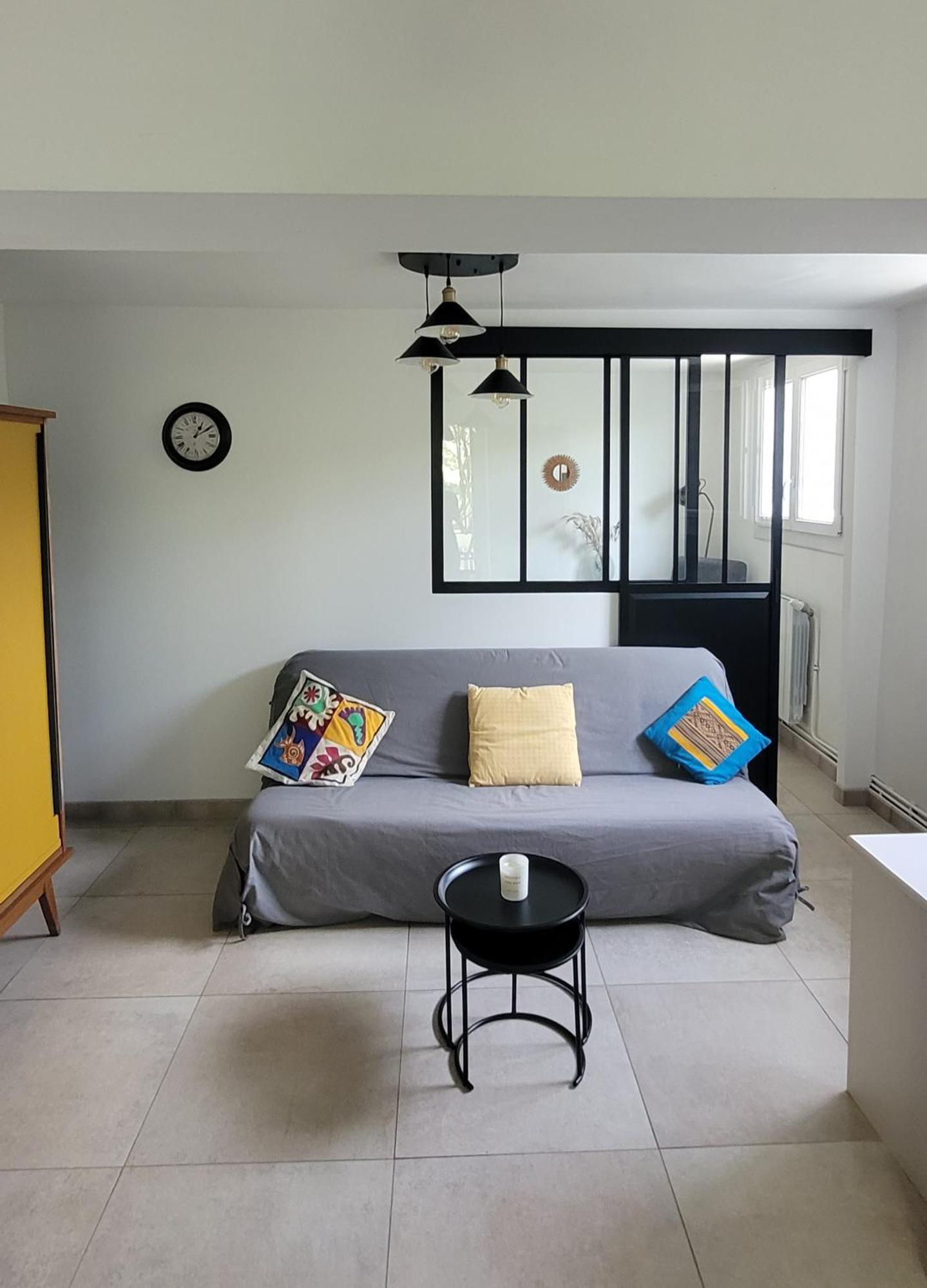 Location Appartement Dans Mas Provencal มงโตซ์ ภายนอก รูปภาพ